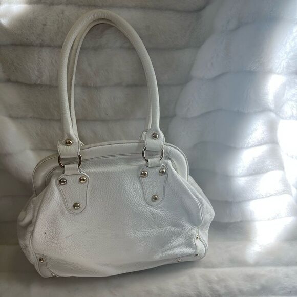 Guia’s made in Italy off white pebble leather Satchel with gold tone har… - Picture 4 of 12